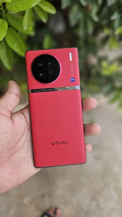 Vivo X90s