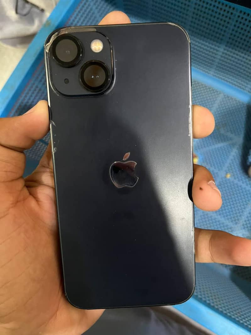 Apple iPhone 13 0