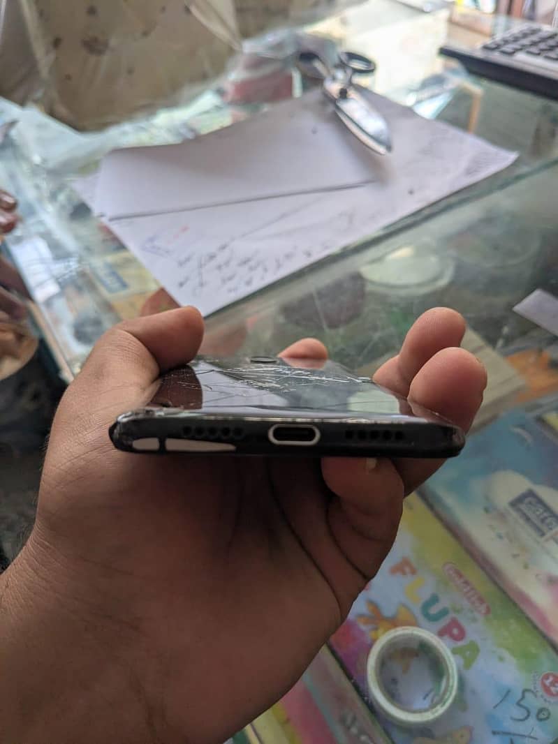 One Plus 6T 2