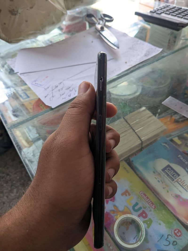 One Plus 6T 3