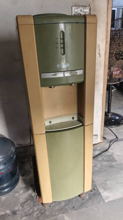 Dawlance Water Dispenser, hot and cold water, Free Bottle and stand