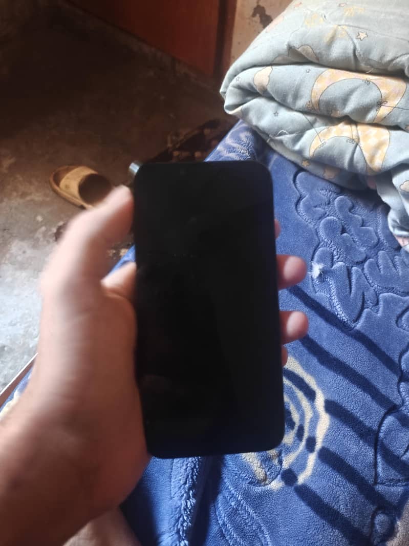 Apple iPhone 13 Pro 1