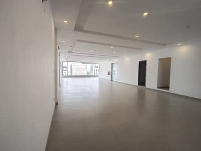 8 MARLA OFFICE FLOOR AVAILABLE FOR RENT IN DHA PHASE 8 WITH ELEVATED HOT LOCATION