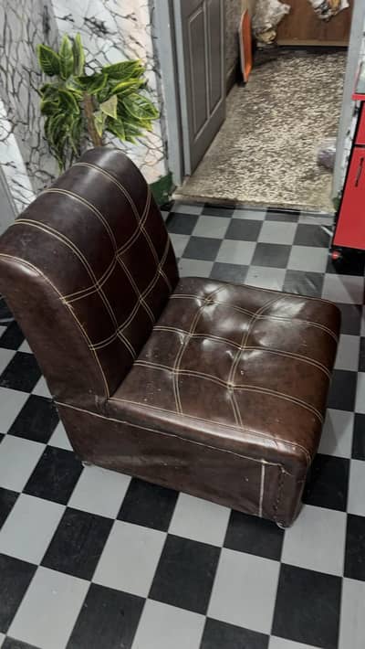 single rexine sofa 5 seater