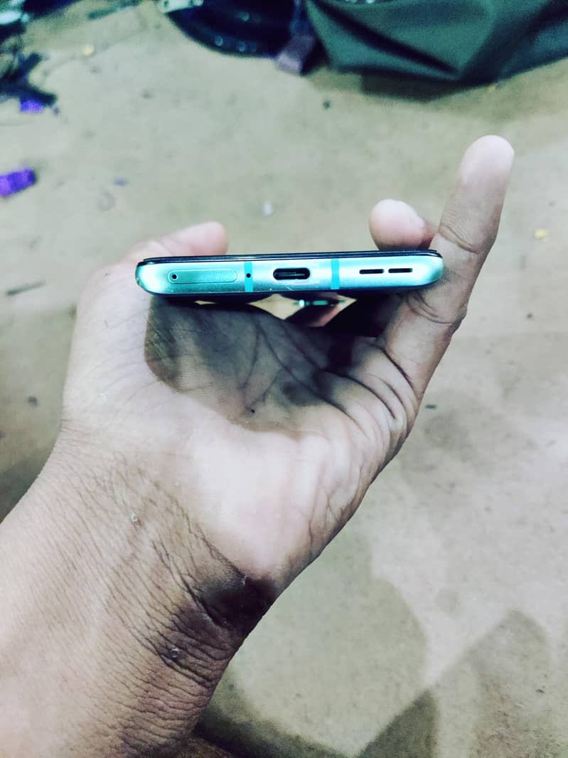 One Plus 8T 1