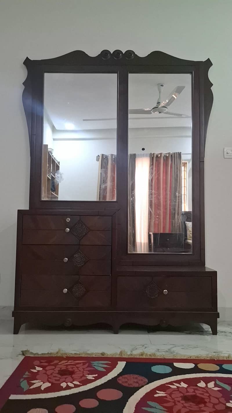 Wooden Dressing Table for Sale!!! - Mirrors - 1120374425
