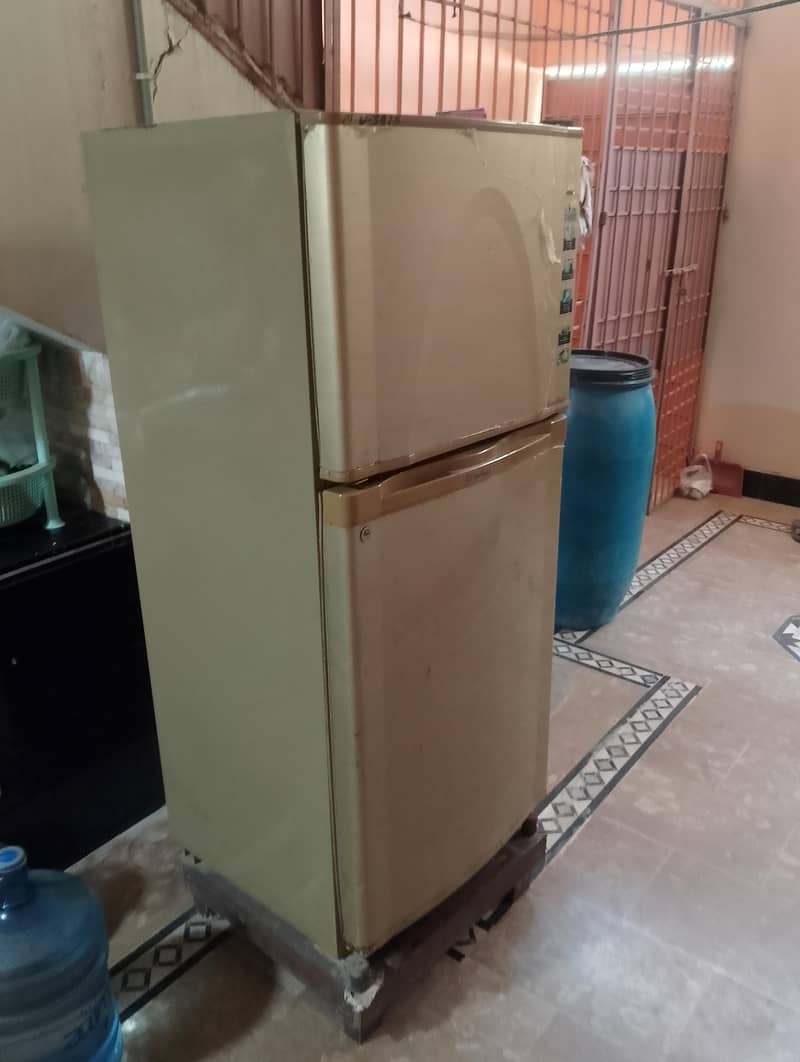 refrigerator 4
