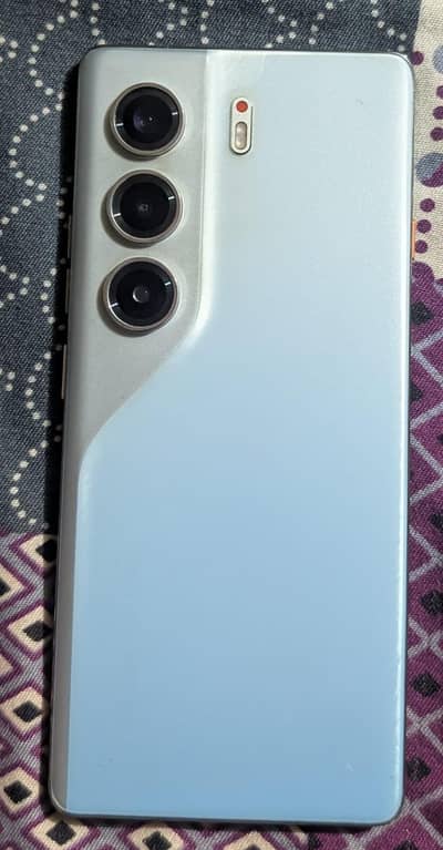 Tecno CAMON 40 Pro