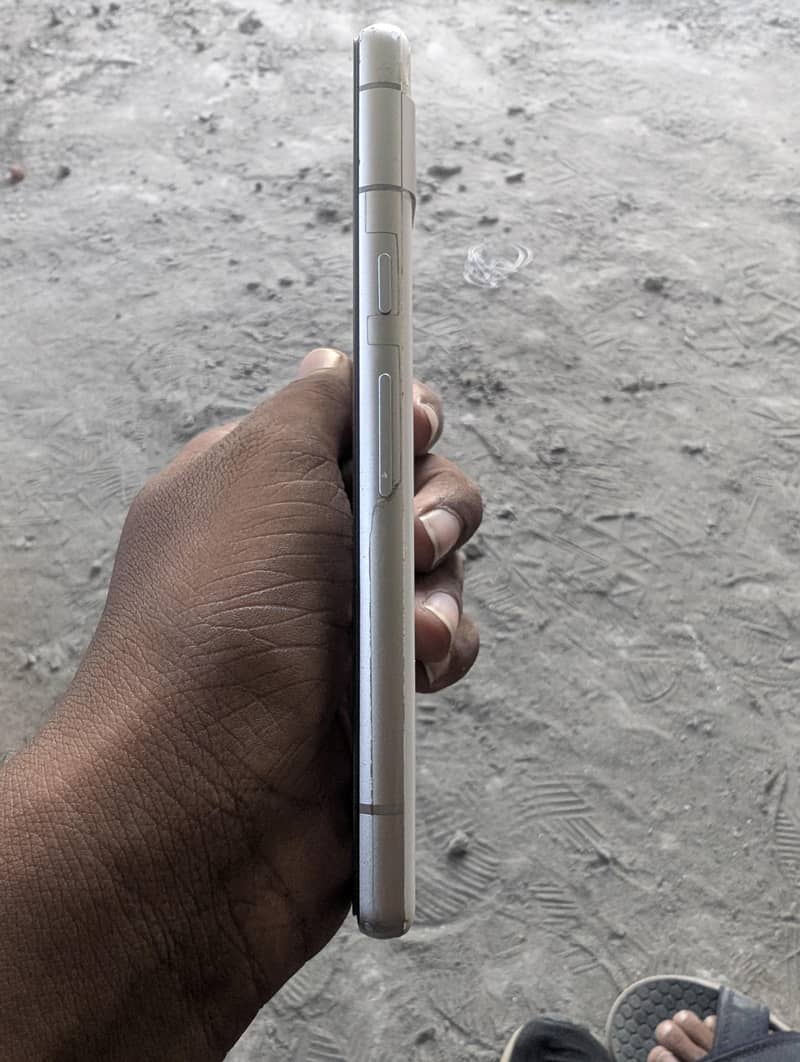 Google Pixel 7a 1