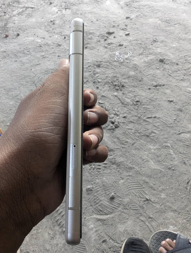 Google Pixel 7a 2