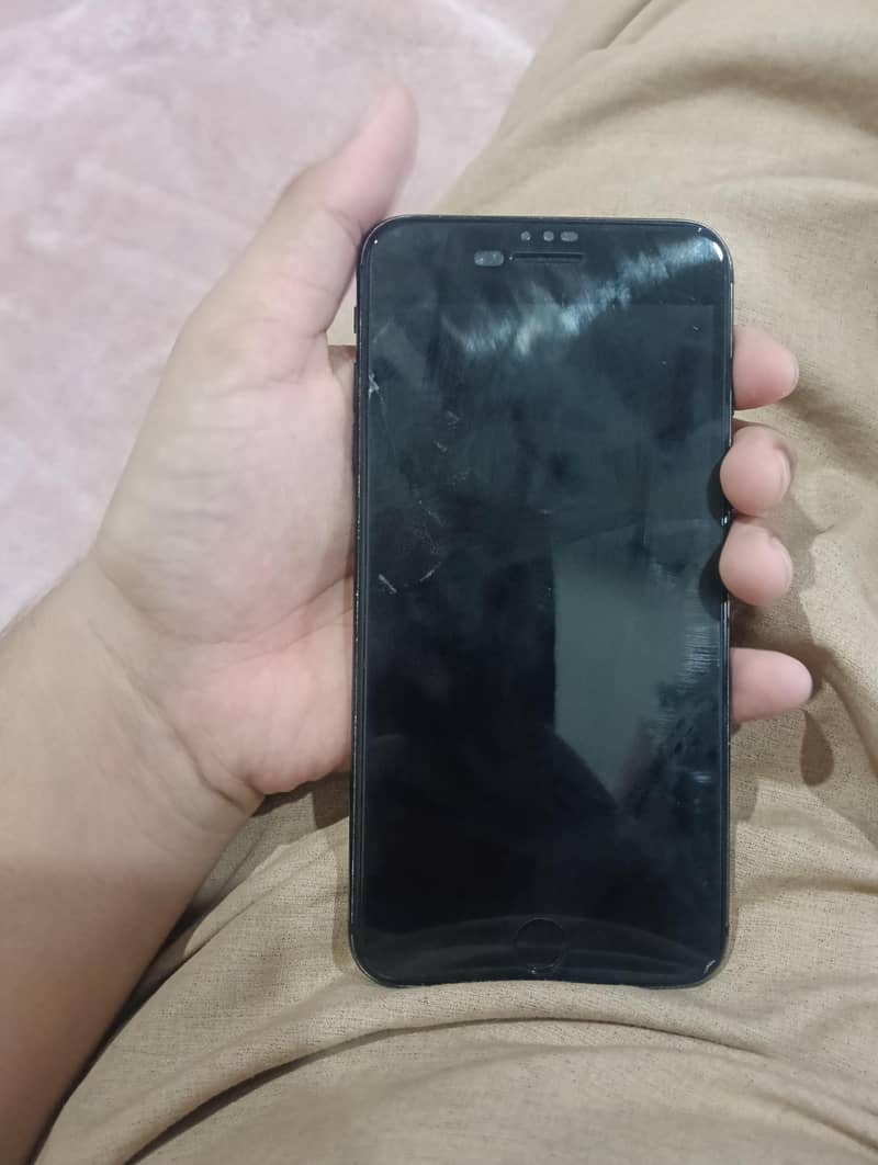 Apple iPhone 7 Plus 0