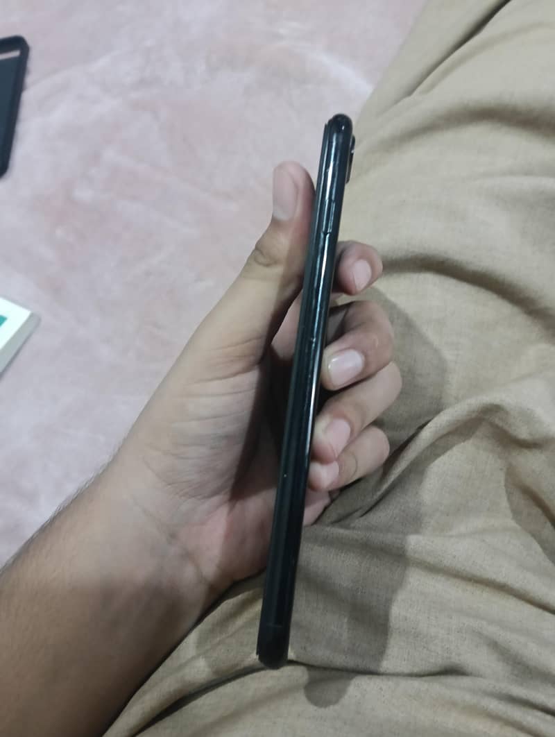 Apple iPhone 7 Plus 2