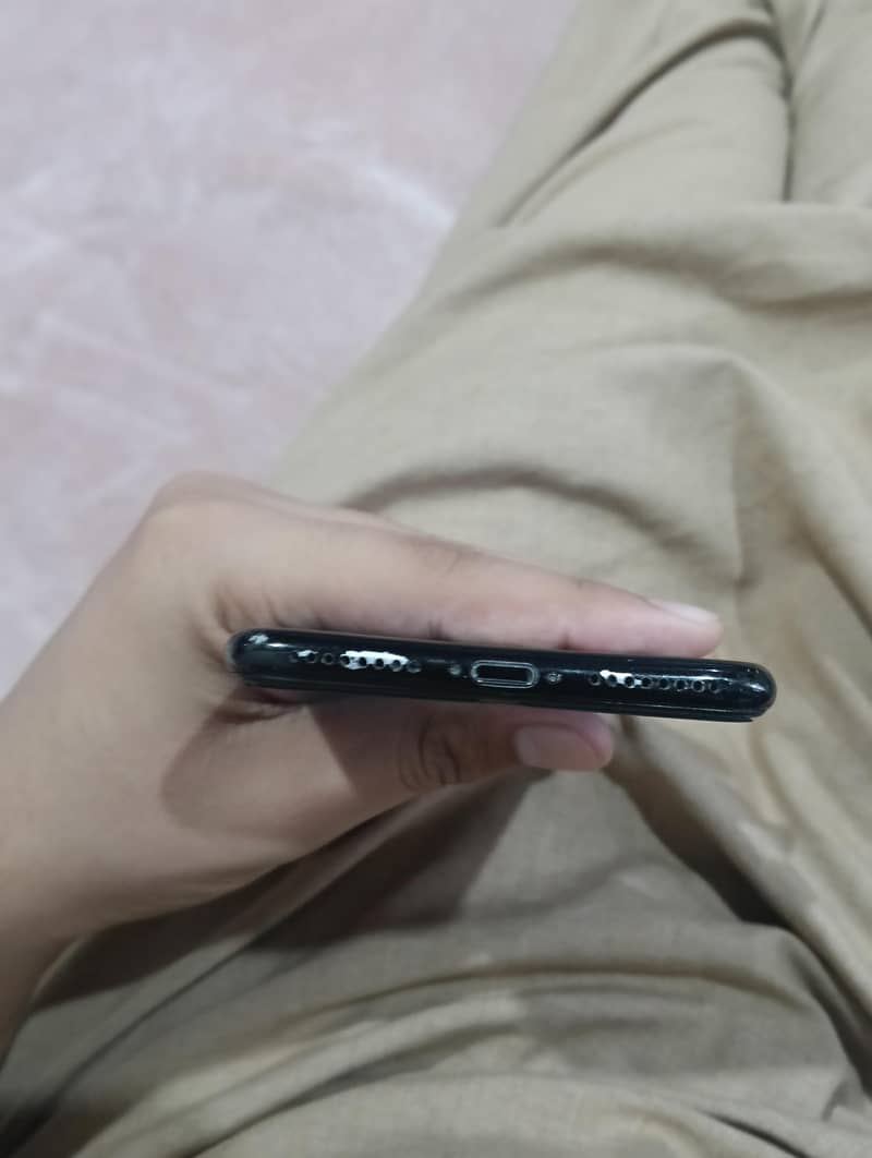Apple iPhone 7 Plus 4