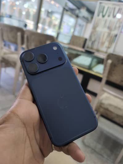 Apple iPhone 17 Pro jv