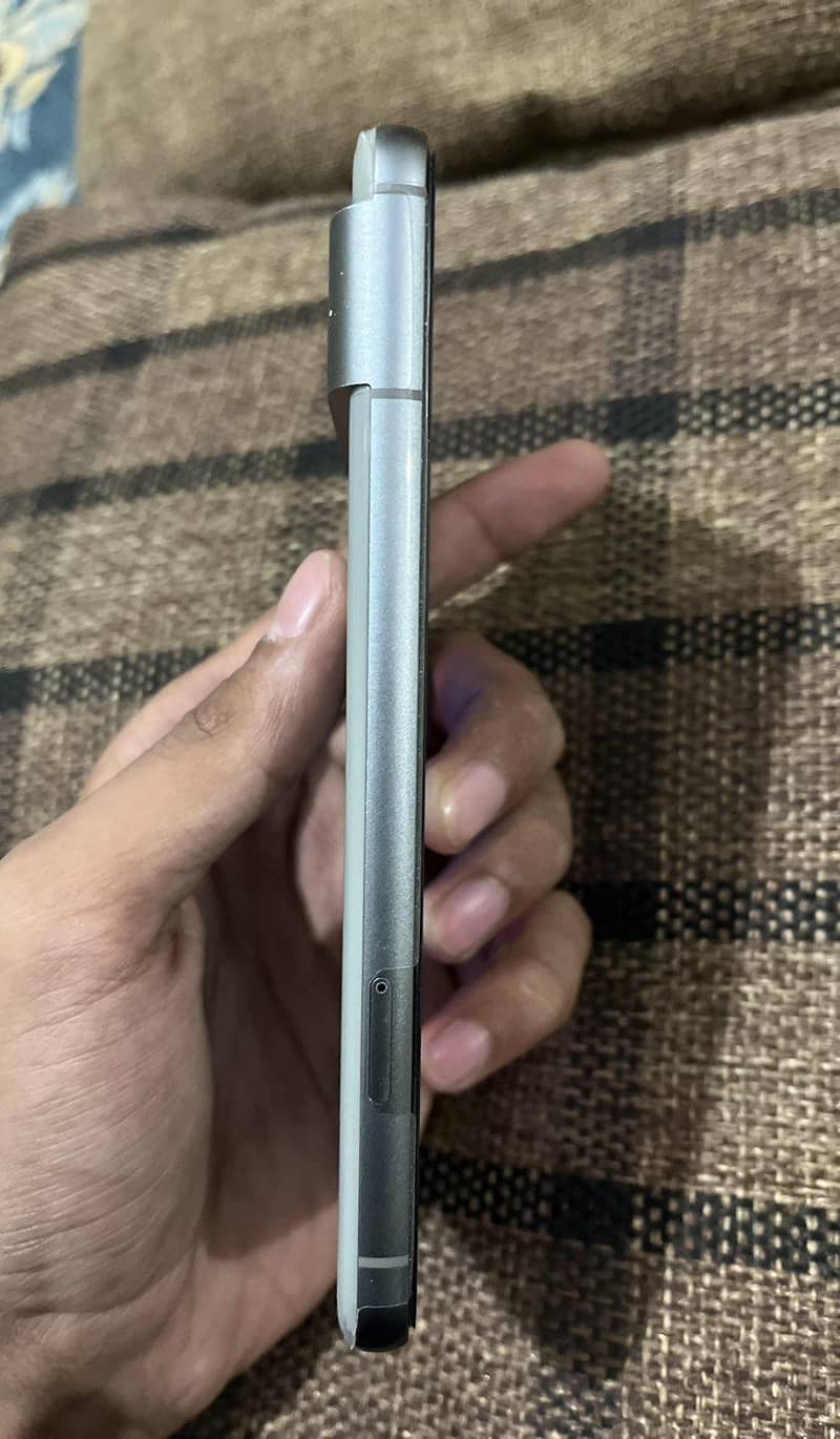 Google Pixel 8 1