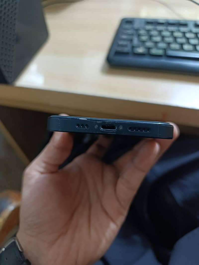 Apple iPhone 14 2