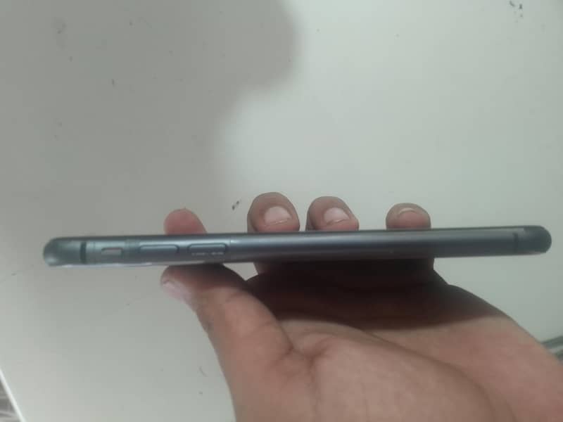 Apple iPhone 11 2
