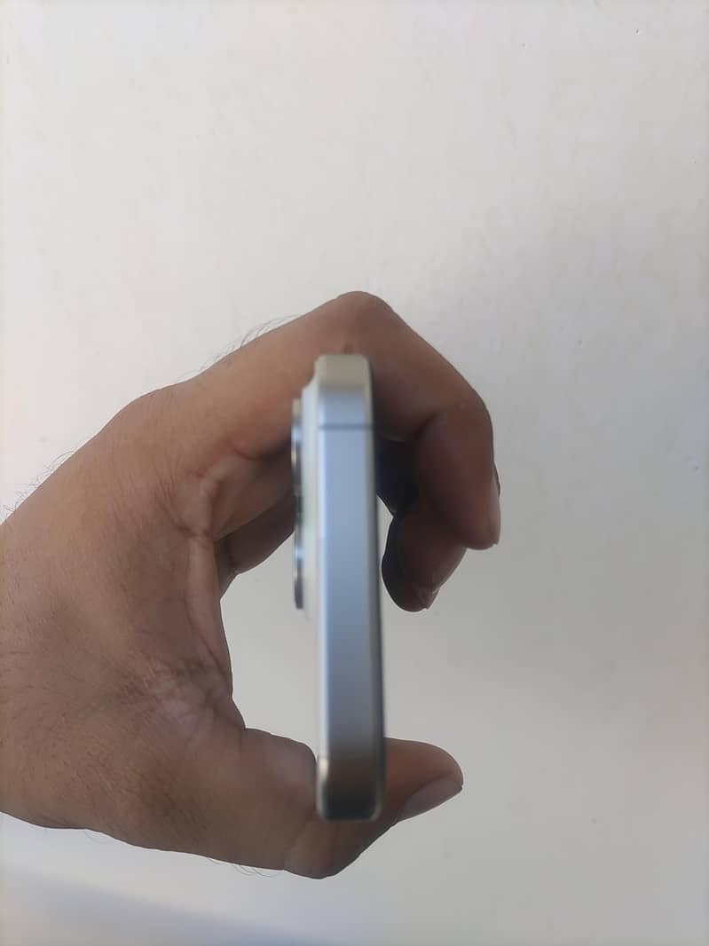 Apple iPhone 15 Pro 5