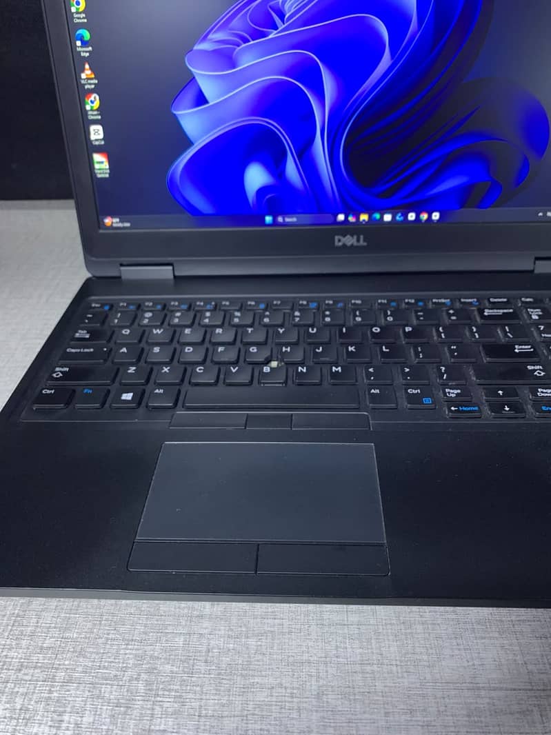 Dell precision 3530 workstation 2