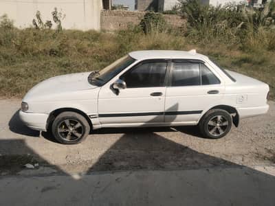 Nissan Sunny 1990