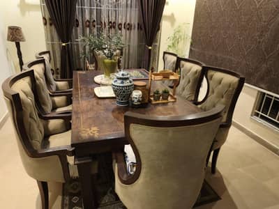 Premier Design Dining Room Set