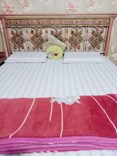 Complete Bed Room Set w/o Matteres