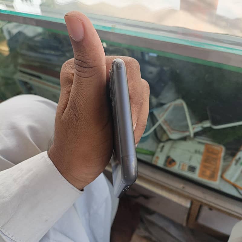 Apple iPhone 11 1