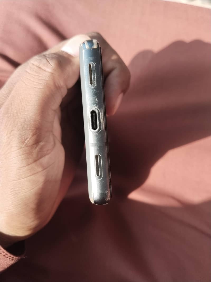 Google Pixel 7a 4
