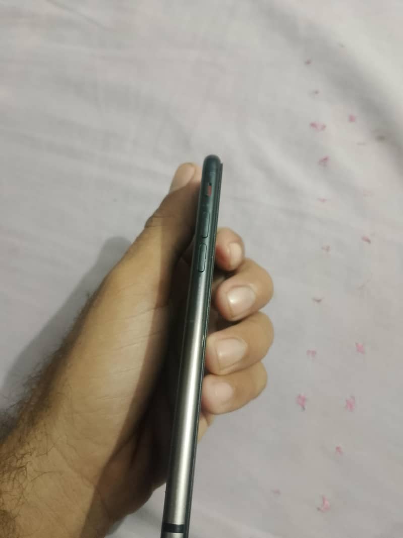 Apple iPhone 7 4