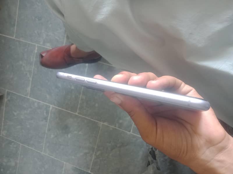 Apple iPhone 11 5