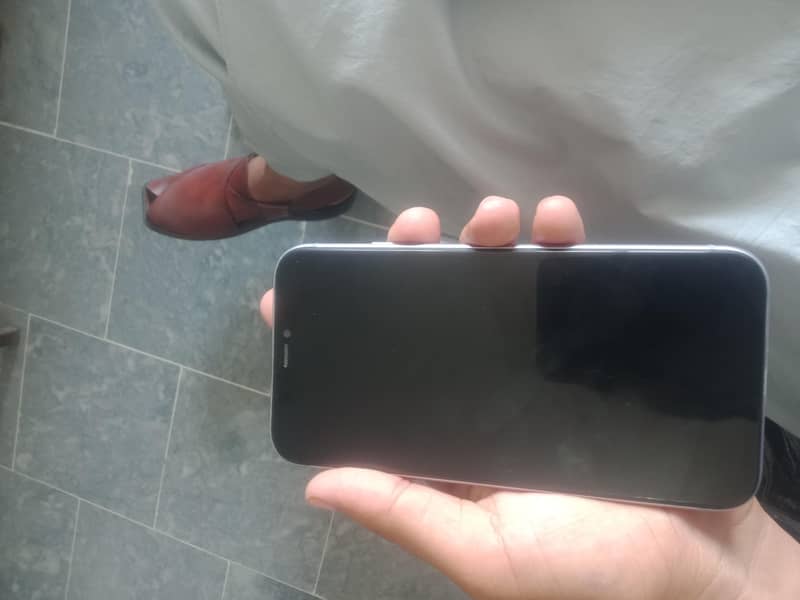 Apple iPhone 11 6