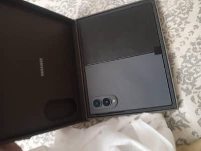 Samsung Mobile Z Fold 8