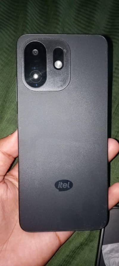Itel A100c all ok 6month used urgent sale paison ki jarurat hai all ok