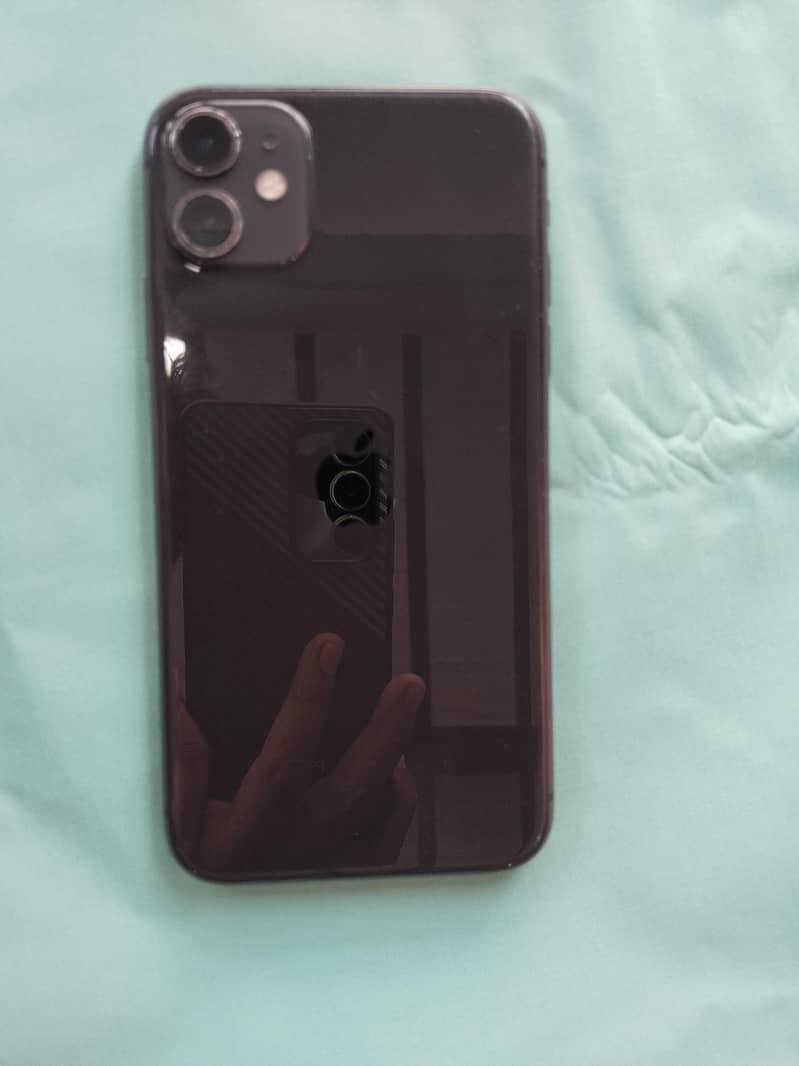Apple iPhone 11 3