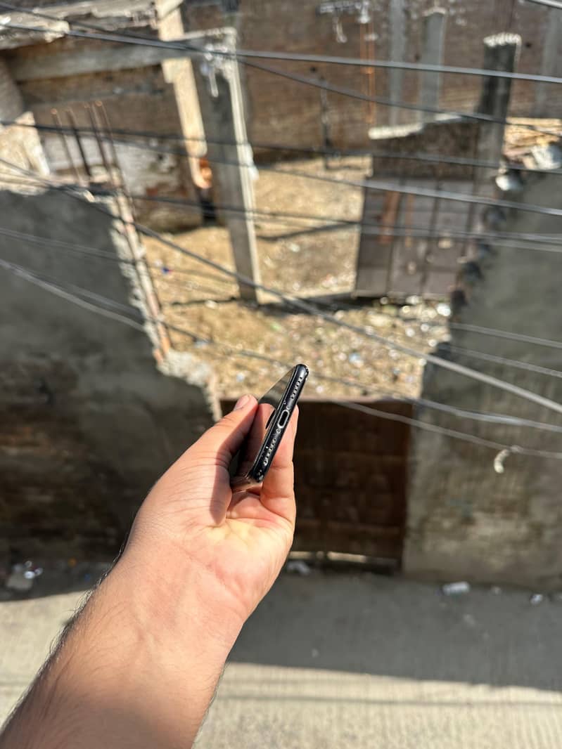 iPhone SE 2020 2