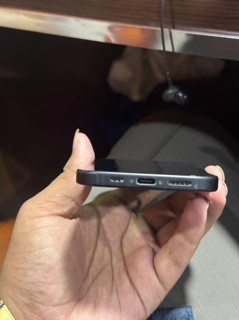 Apple iPhone 15 3