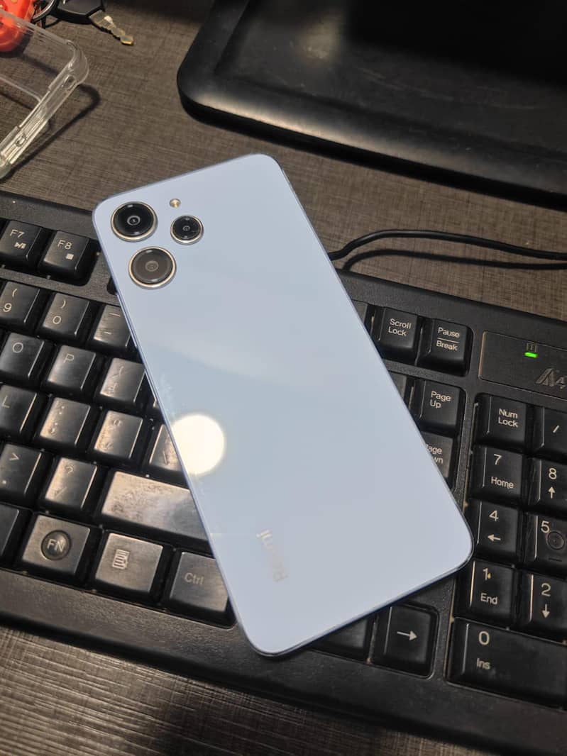 Xiaomi Redmi 12 1