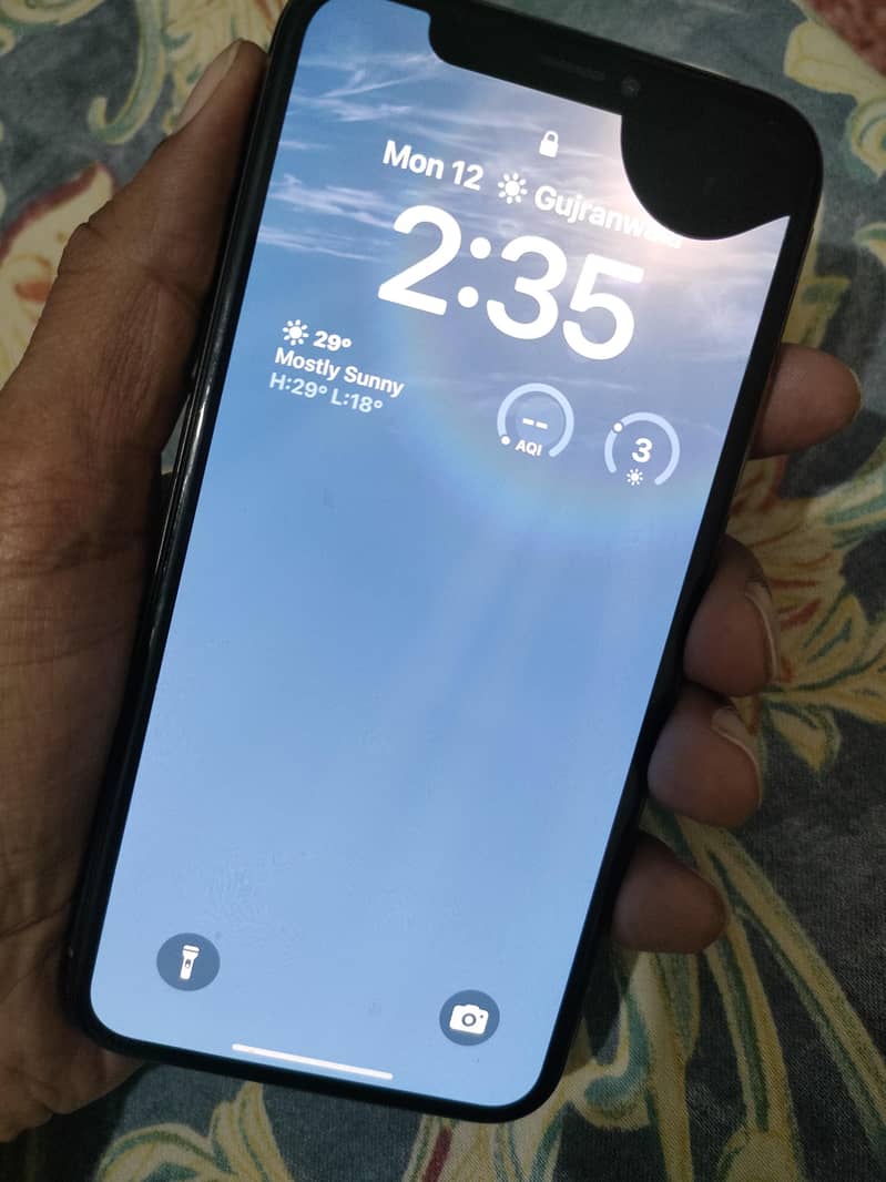 Apple iPhone XS 0