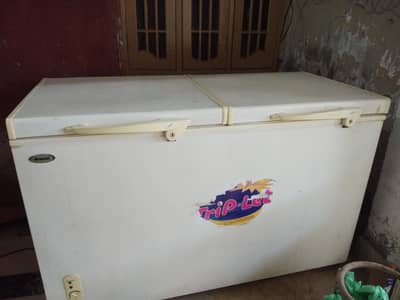 Jumbo Waves Freezer For Sale Sialkot