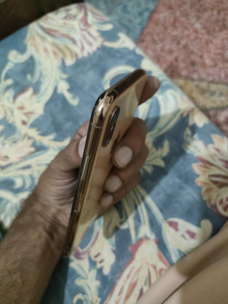 Apple iPhone XS 2