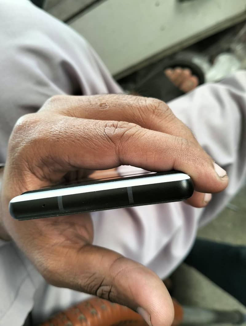 Google Pixel 6a 3