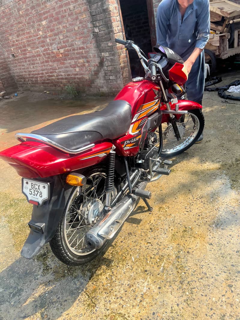 Honda Pridor 4