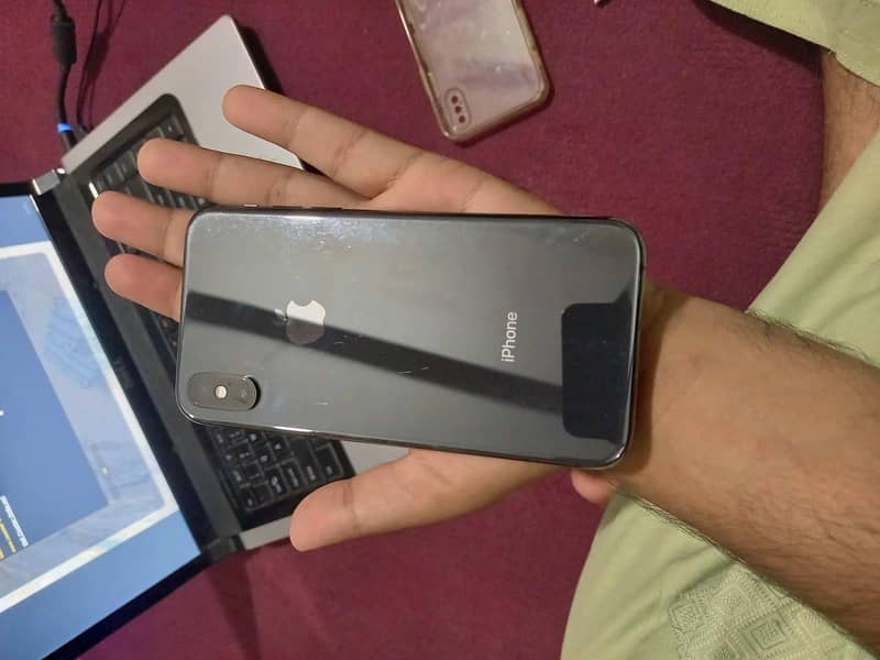 Apple iPhone XS 5