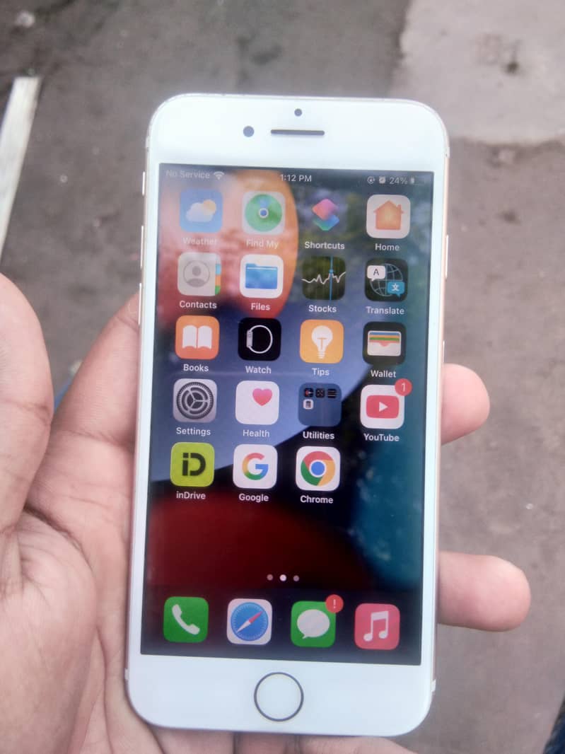 Apple iPhone 7 Plus 1