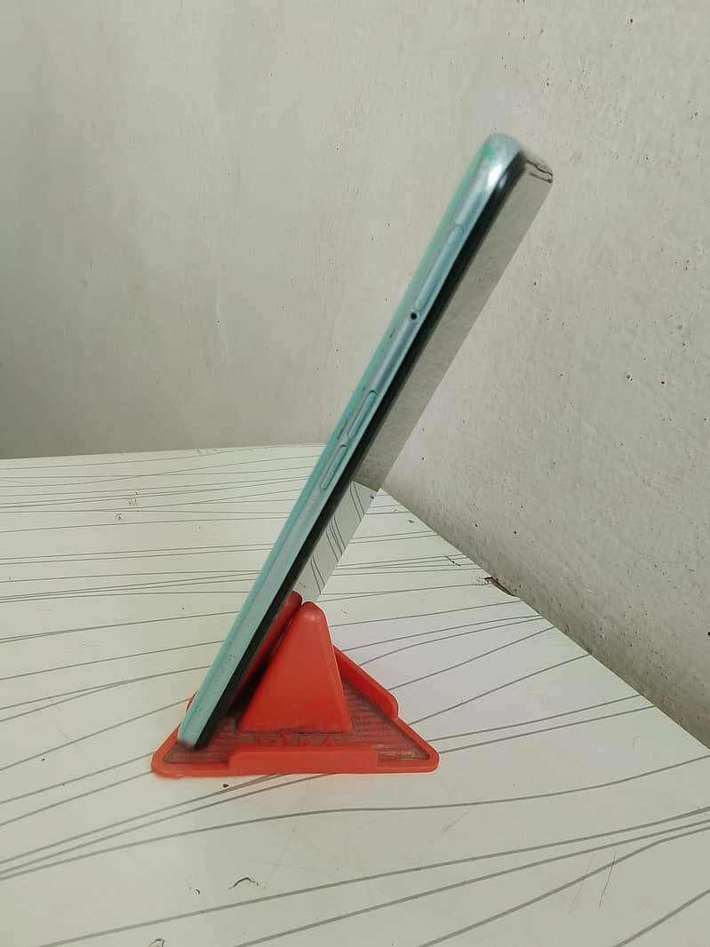 OPPO A76 4