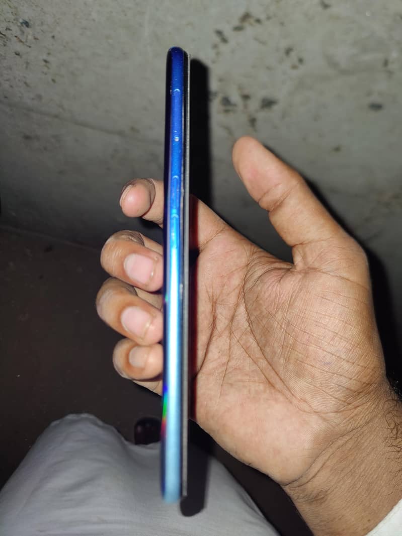 OPPO A54 4