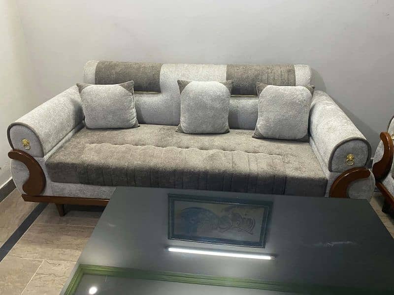 Sofa Set 7 Seater with Table 2
