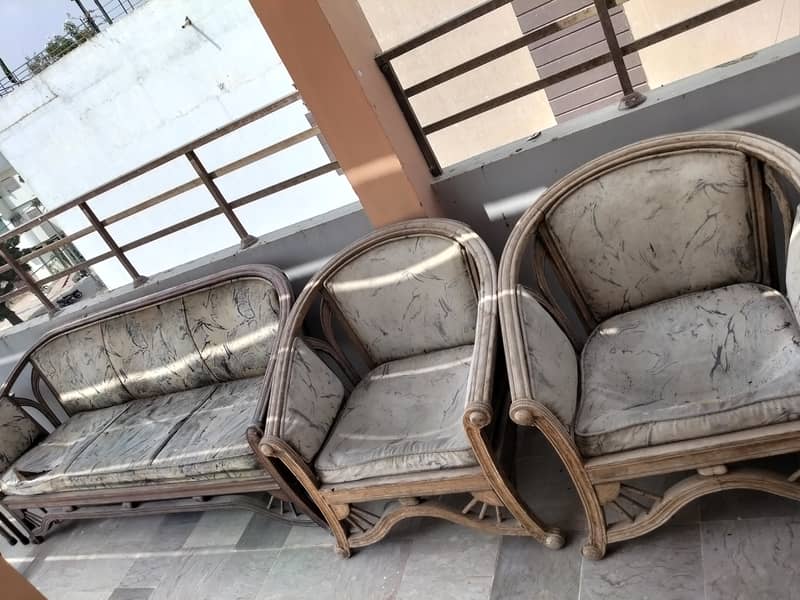 Wood sofa set 0