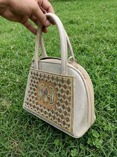 Fancy Stylish Ladies Handbag / Party Wear Bag