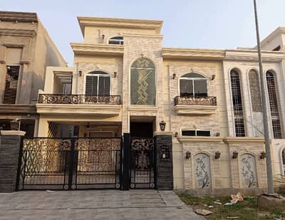 Prime Location 10 Marla House In Stunning Citi Housing Society Is Available For sale